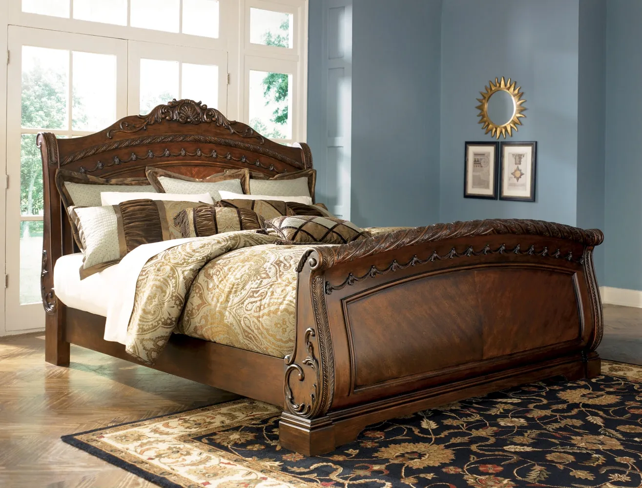 North Shore Queen Sleigh Bed with Mirrored Dresser and Chest