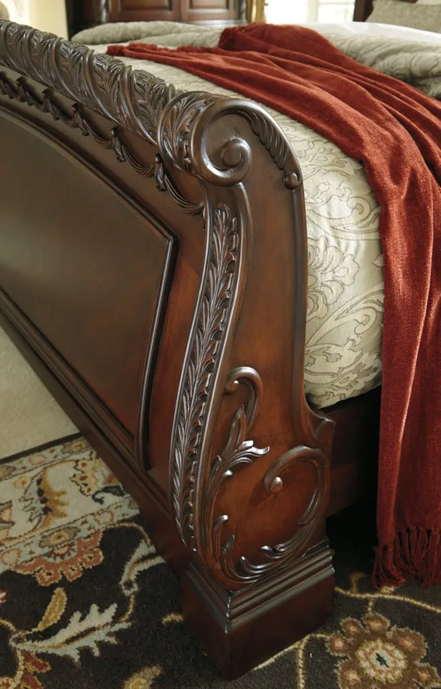 North Shore Queen Sleigh Bed with Mirrored Dresser and Chest