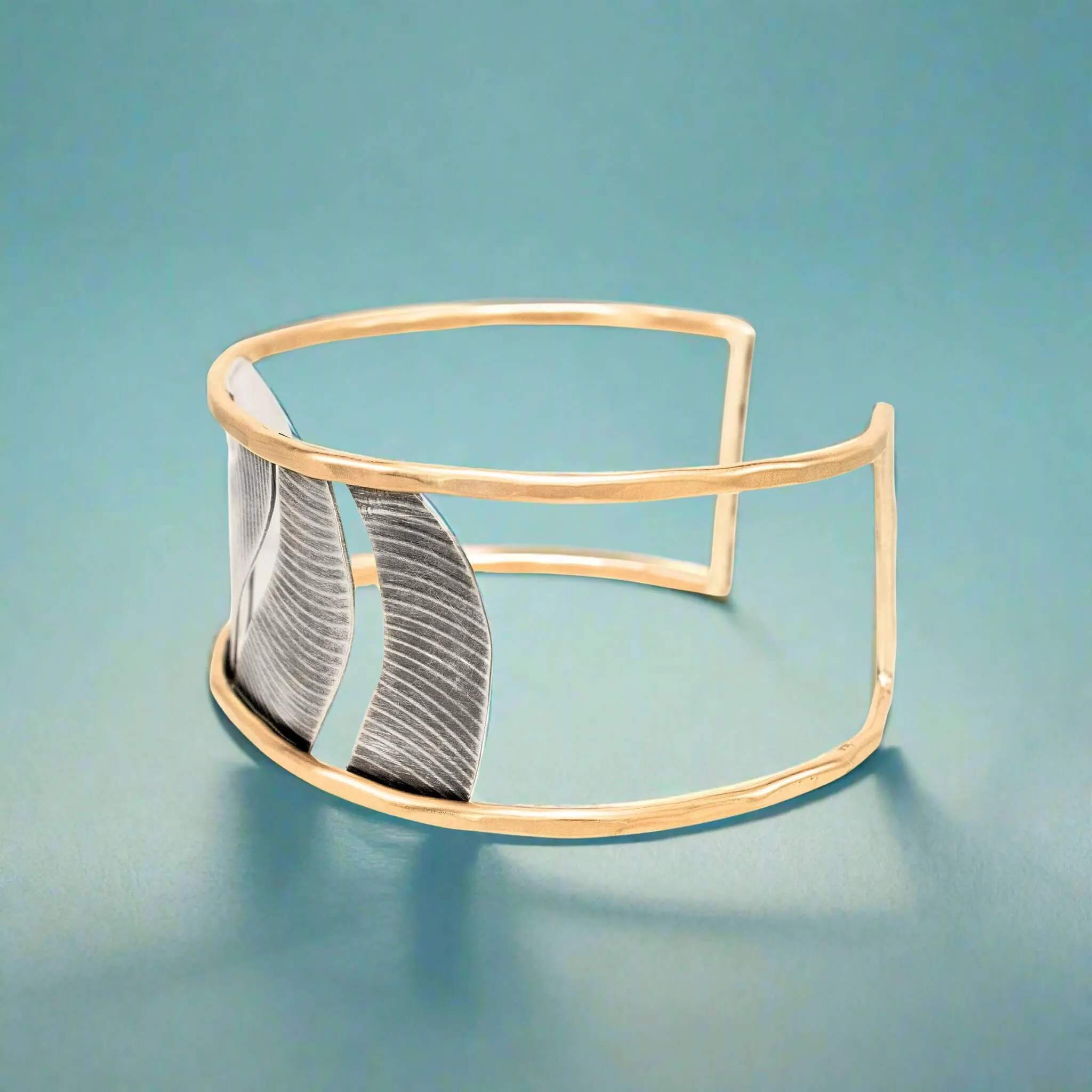 Radiant Flow Cuff