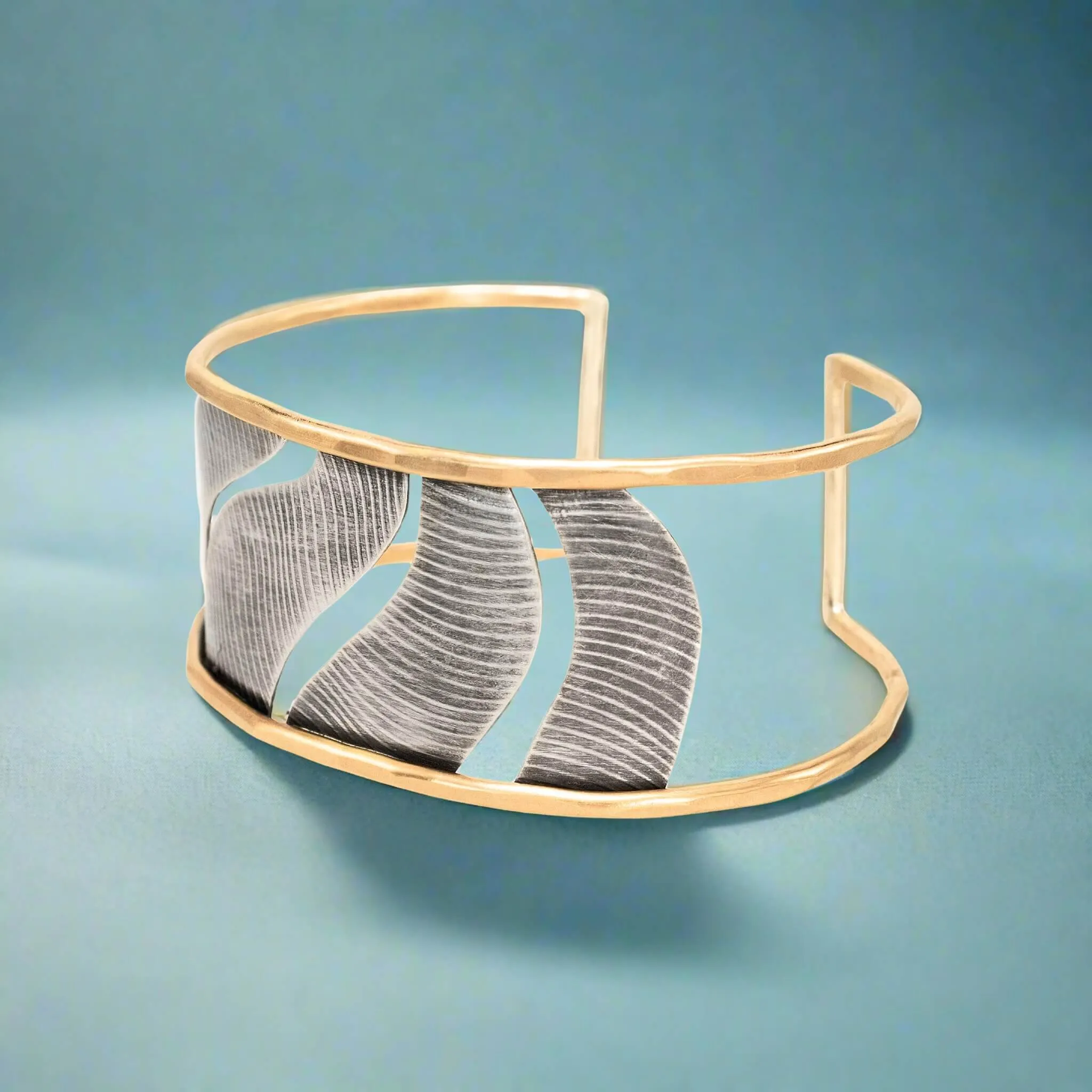 Radiant Flow Cuff