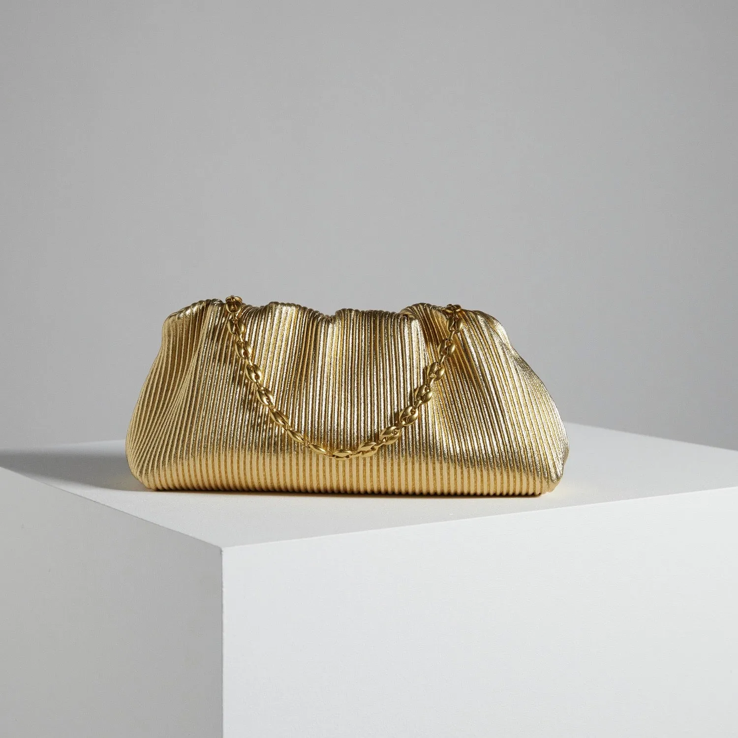 Roll 20 Corrugated Gold Clutch (coming soon)