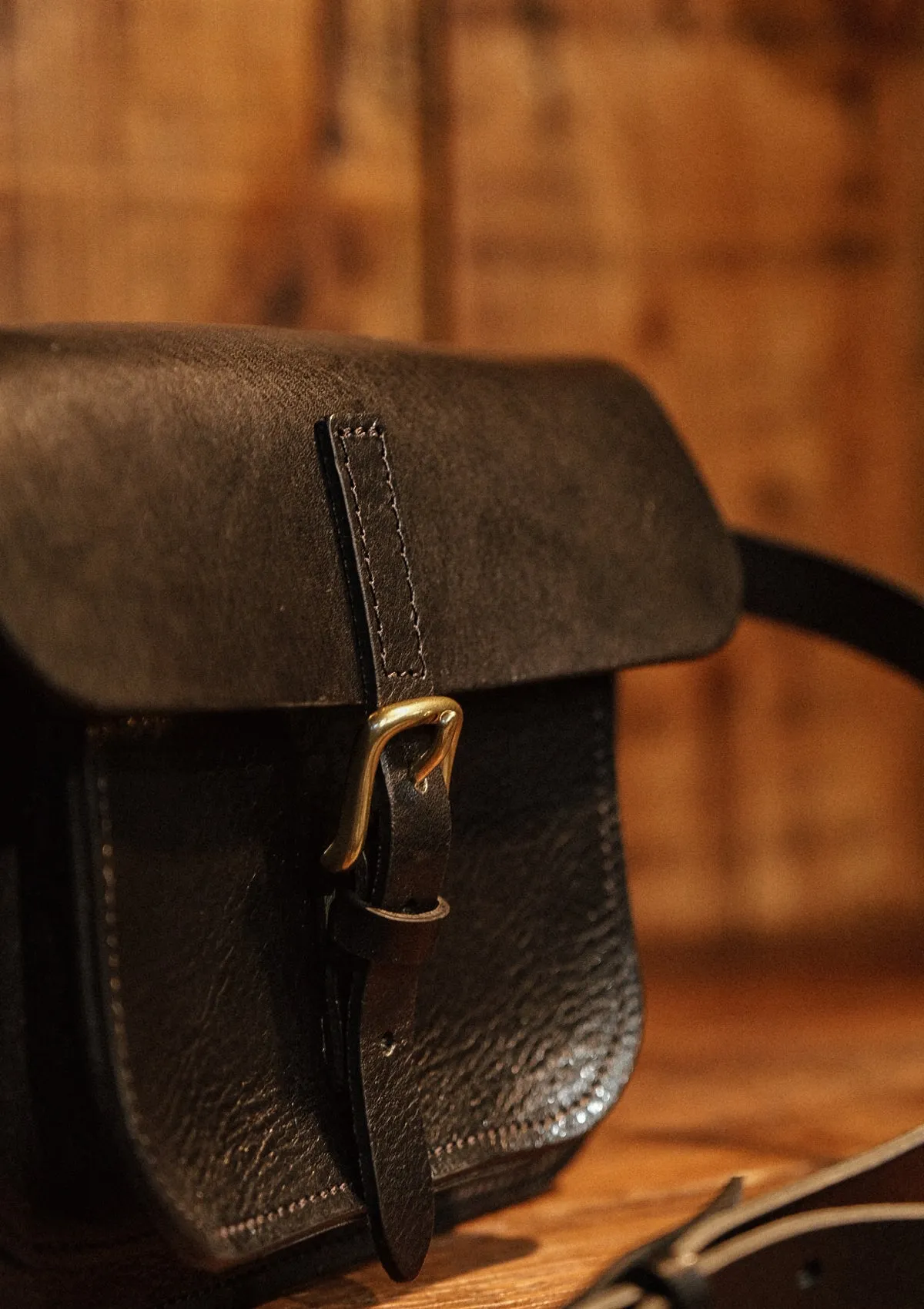 Saddle Leather Satchel - Black